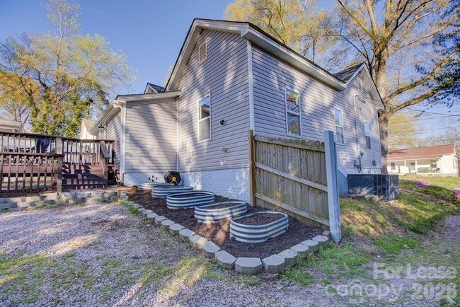 Photo - 419 N East Ave