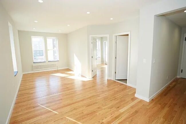 Photo - 241 E Broadway Unit 1R