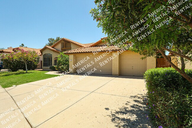 Photo - 1635 W Wisteria Dr
