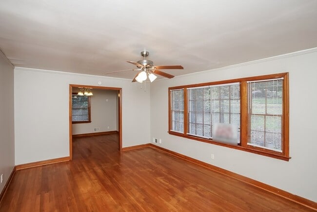 1532 Romain Dr