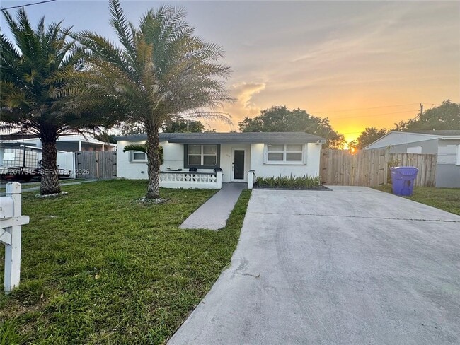 Photo - 3010 N 73rd Ave
