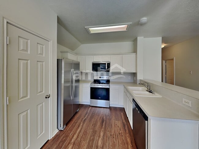 Photo - 5214 Flax Bourton St