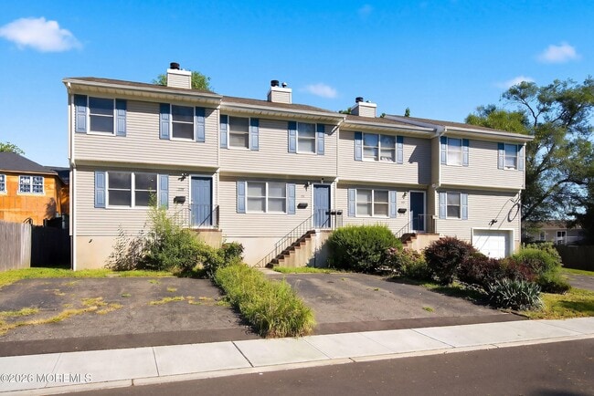 229 2nd St