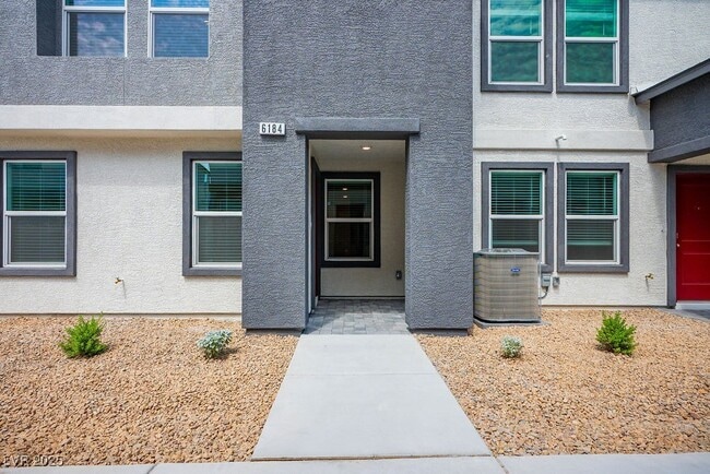 Building Photo - 6184 Hibiscus Gdn St Rental