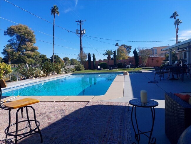 Building Photo - 1914 Ottawa Dr Unit N/A