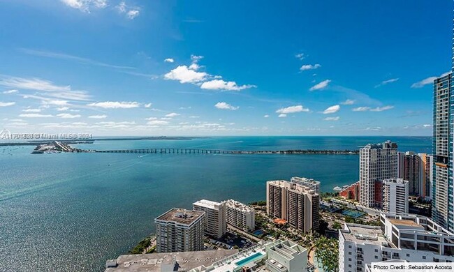 Photo - 1300 Brickell Bay Dr Apartamento Unidad 807