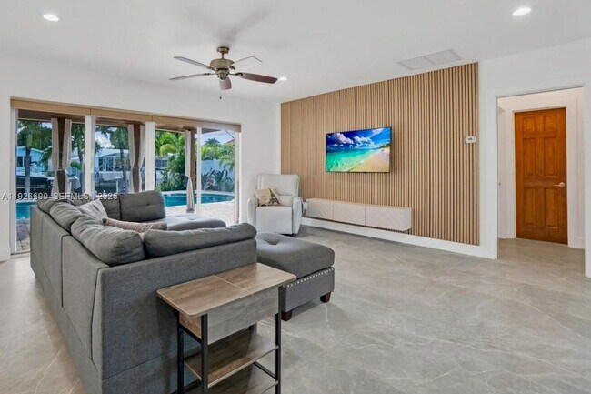 Photo - 1478 NE 57th St