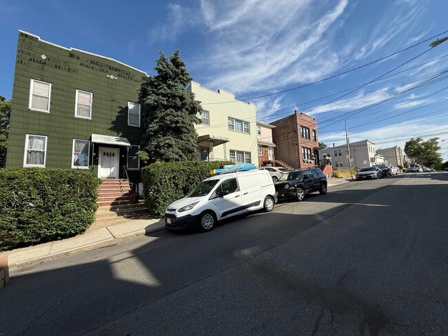 Photo - 308 Columbia Ave Unit 2R