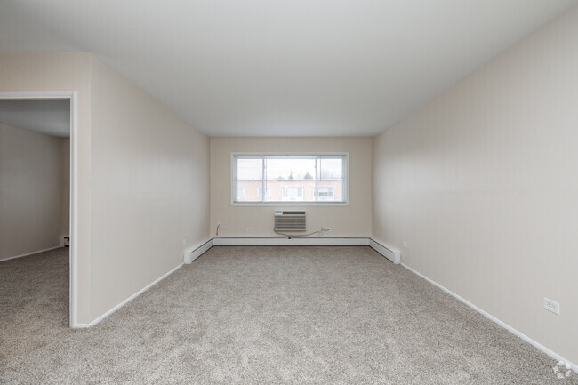 1BR, 1BA - 730SF