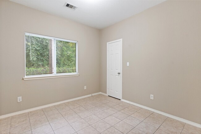 Photo - 9104 N Green River Dr