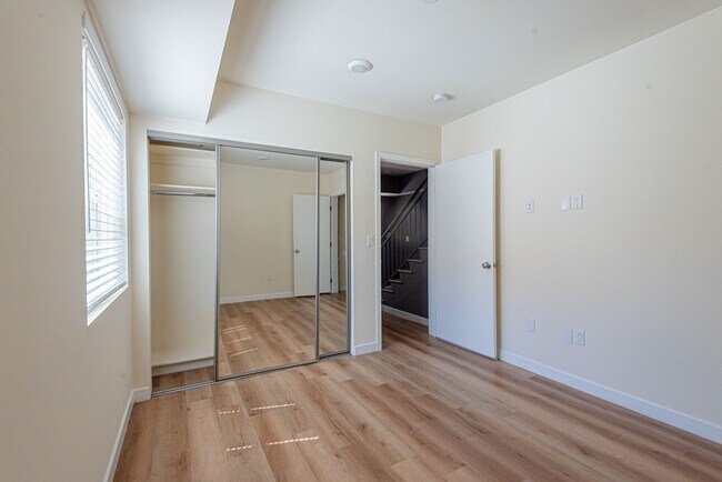 Photo - 16753-16755 1/2 Sherman Way Unit 16755 Sherman Way