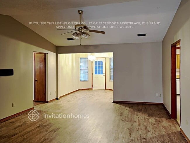 Photo - 10669 Parliament Pl