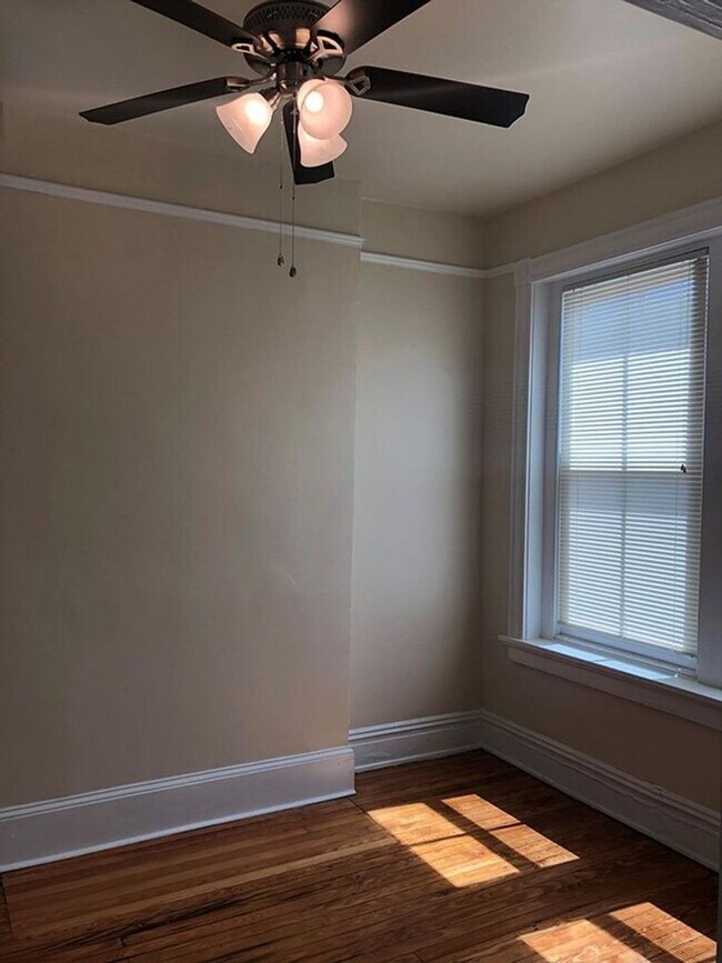 Photo - 1820 W Cary St