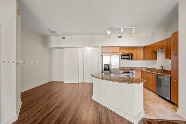 Building Photo - 510 NW 84th Ave Unit 620