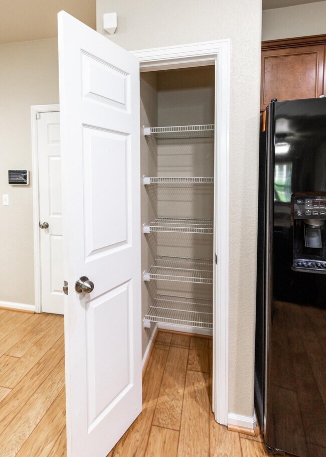 Photo - 1441 Kempton Alley