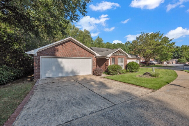 Photo - 2101 Fox Ridge Rd