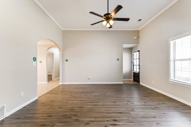 Photo - 184 Pebble Creek Cove E