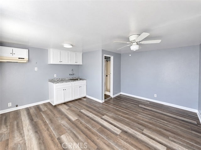 Building Photo - 127 W 58th St Unit 1/2