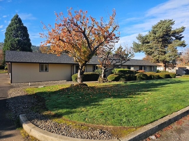Saddle Butte Duplexes