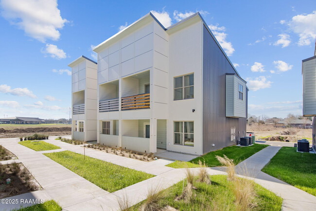 Building Photo - 104 Canvasback Dr Rental