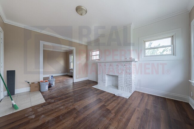 Building Photo - Convenience near Coventry Unit #13 Rental