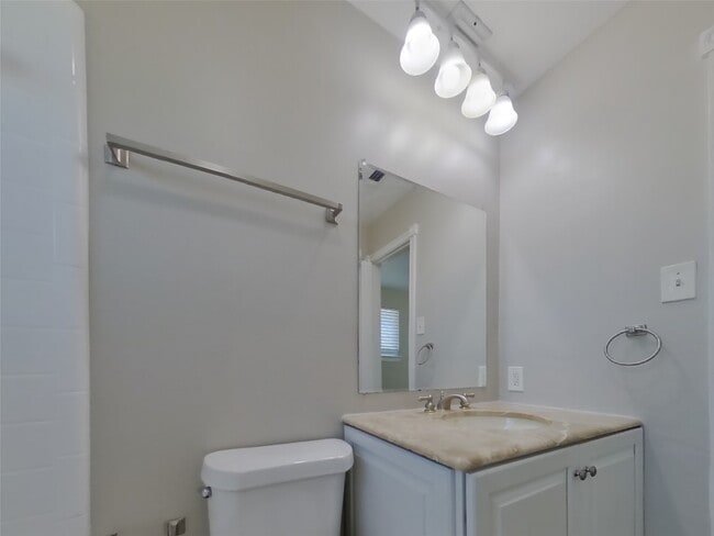 Building Photo - 6128 Silver Leaf Dr