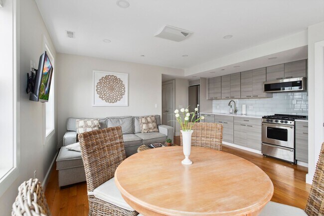 Photo - WINTER RENTAL: Portside Glimpse Unit Portside Glimpse