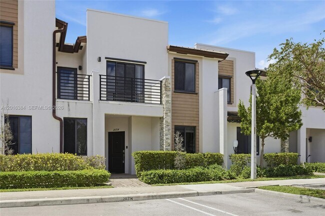 Photo - 20714 NE 5th Ct