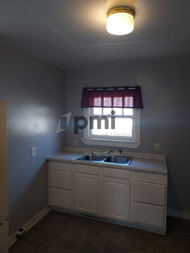 Photo - 1312 E Olive St