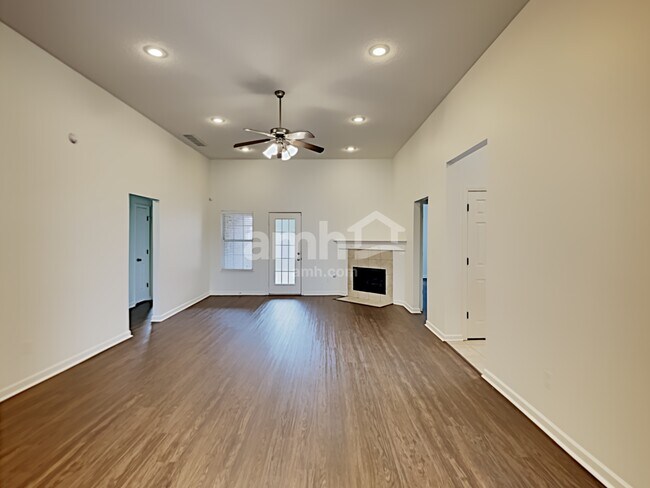 1302 Jackson Pond Cir