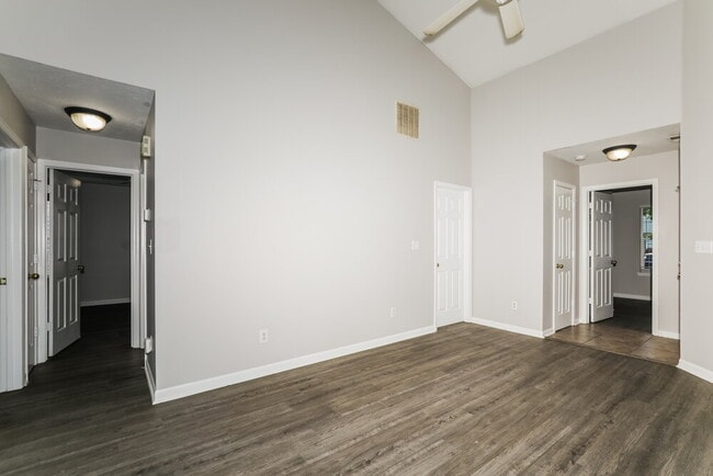 Photo - 6439 Titania Dr