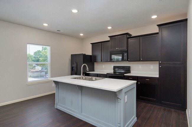 Photo - 1345 E Cherry St Unit B