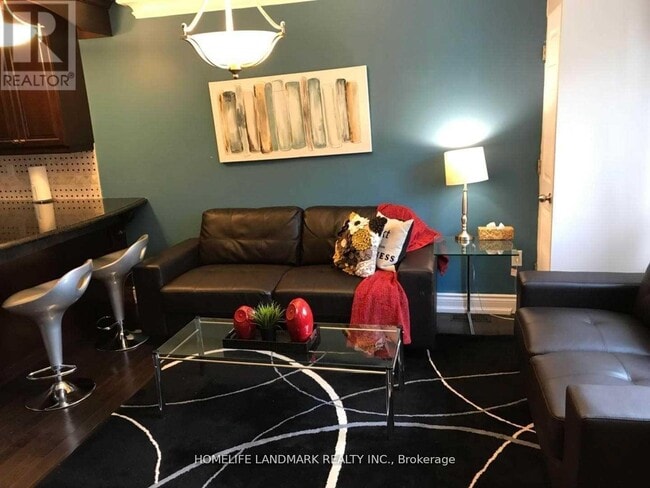 Photo - 455 Drewry Ave