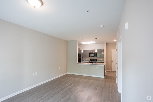 1BR, 1BA - 603SF - Living Room