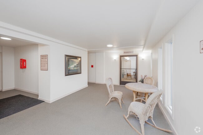 Photo - The Mauna Kea Apartments (Age-Restricted/55+)