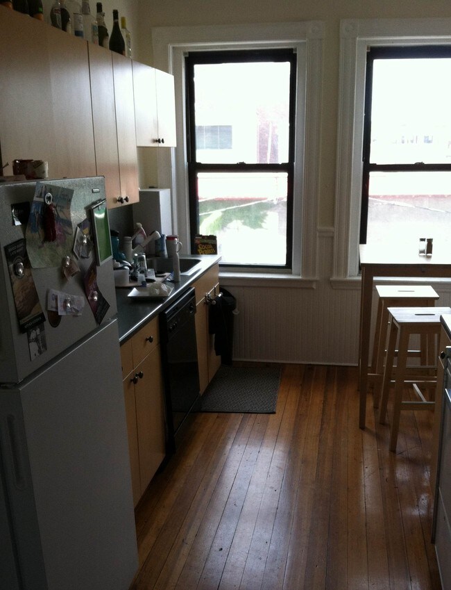 Photo - 100 Linden St