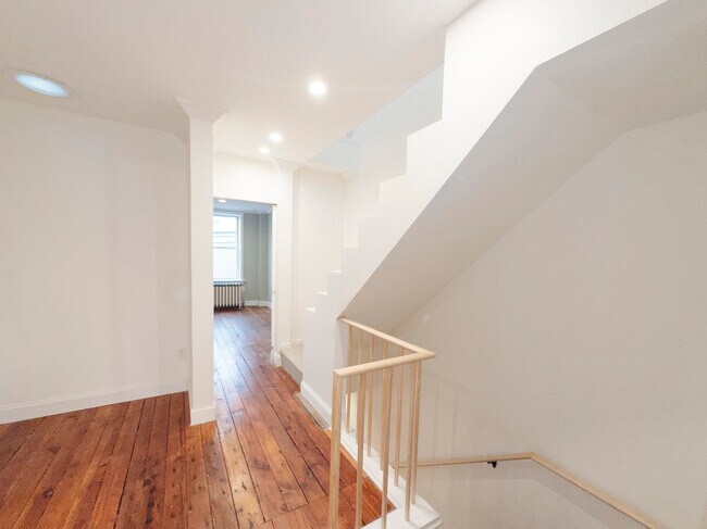 Photo - 1924 North St