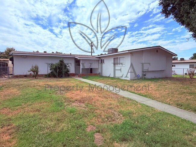 Building Photo - 1444 E Colton Ave