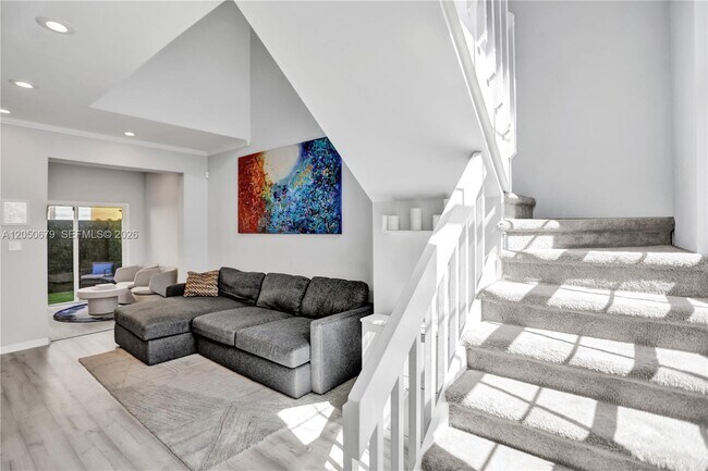 Photo - 3135 Gifford Ln