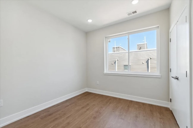 Photo - 723 N 35th St Condo