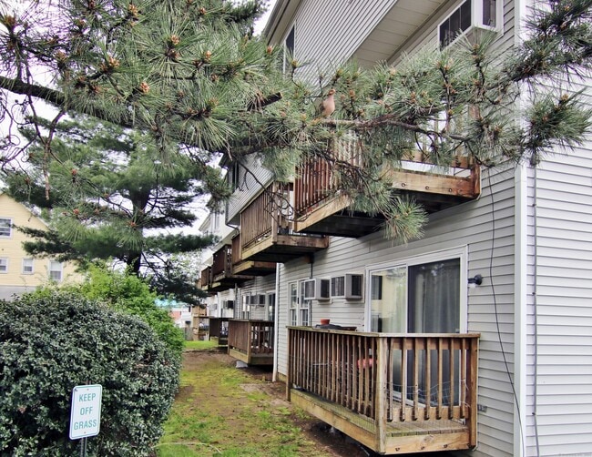 Building Photo - 256 Washington Blvd Unit 9