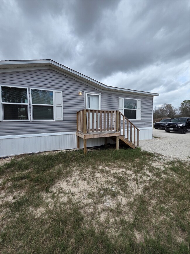 Building Photo - 5161 Road 5913 Rd