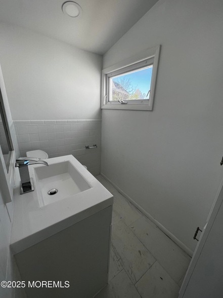 Photo - 205 Locust Ave