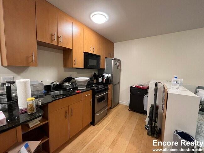 Building Photo - 462 Park Dr Rental