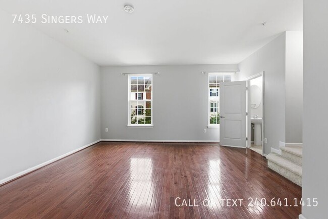 Photo - 7435 Singers Way