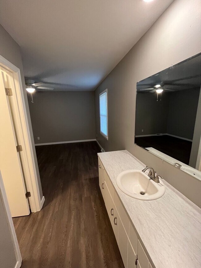 Beautiful Remodeled home in SE Springfield Rental House Rental in