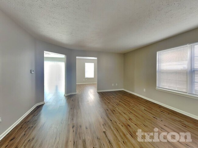 Photo - 8146 Birchfield Dr