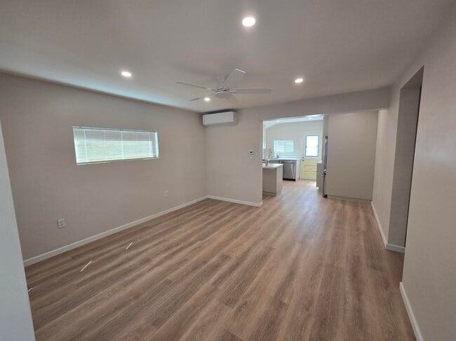 Building Photo - 4062 Ingalls St