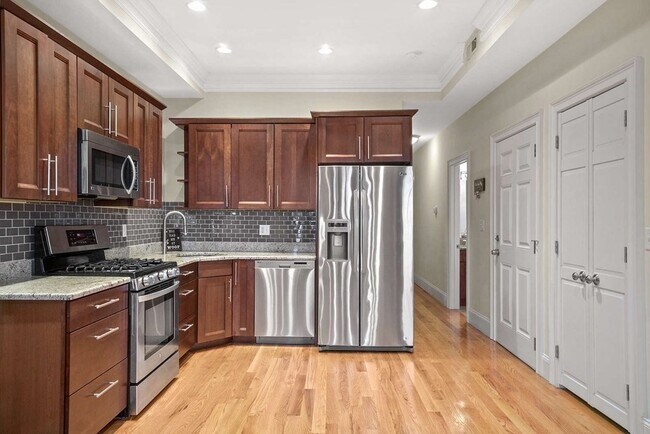 Photo - 502 Sumner St Unit PH