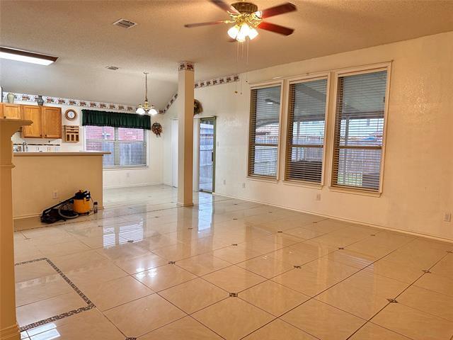 Photo - 3531 Tamarack Dr